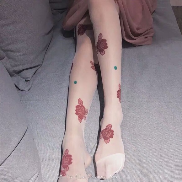 Tights with Vintage Rose Print - Picture 2 of 4